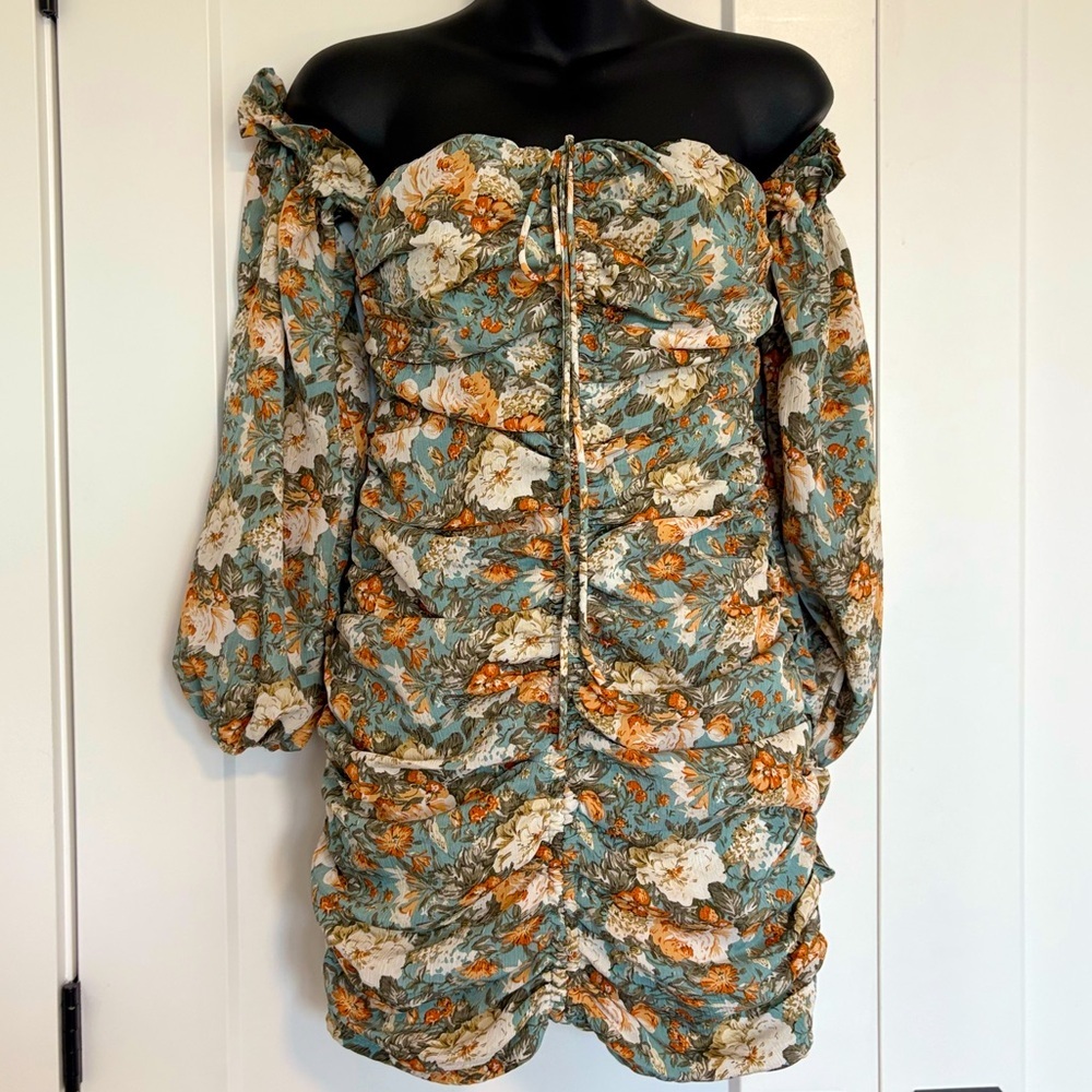 Hello Molly Basque Sage Floral Ruched Mini Dress Size Small - Picture 3 of 14